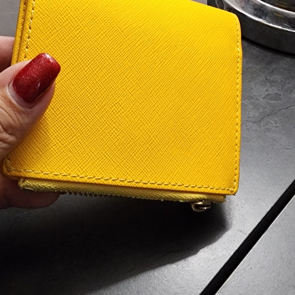 Tory Burch Yellow Wallet - Picture 2 of 11